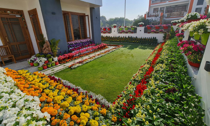 Aha, How Beautiful This House Is Railway Officer's Pics Are Viral, Indian Railwa Aha, How Beautiful This House Is Railway Officer's Pics Are Viral, Indian Railwa-TeluguStop.com