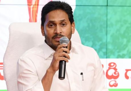  There Is Going To Be A War In The Elections.. Cm Jagan's Hot Comments-TeluguStop.com