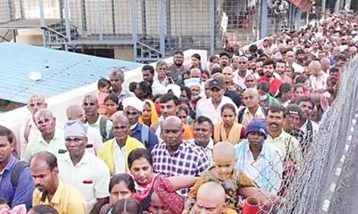 Telugu Bhakti, Devotees, Devotional, Flower, Tirumala, Tirumala Hundi-Latest New