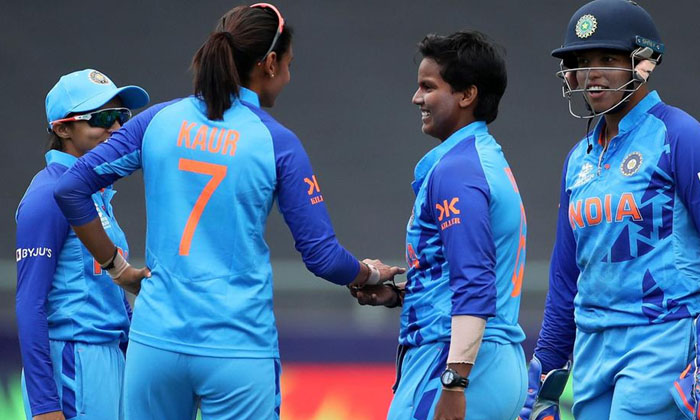  Spinner Deepti Sharma Created A Record In Women's T20 World Cup , Deepti Sharma-TeluguStop.com