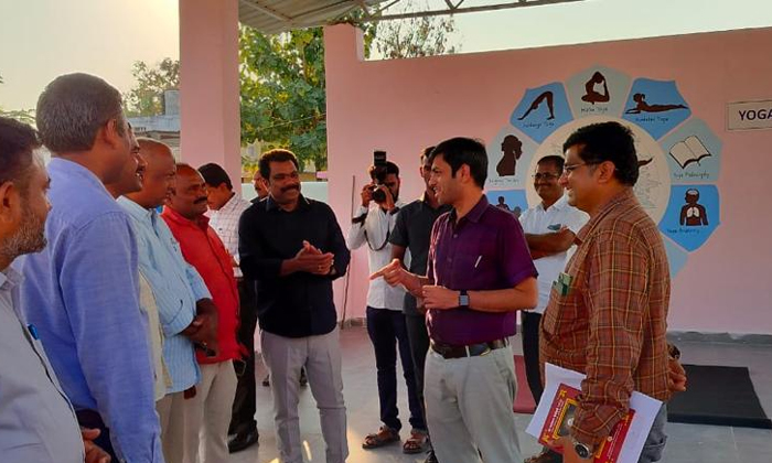  District Collector Inspected The Day Care Center , District Collector, Ellareddy-TeluguStop.com