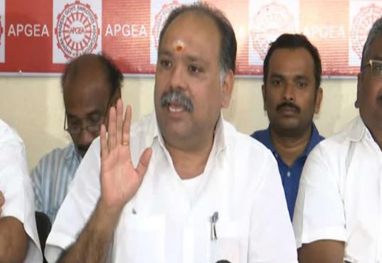  Disagreements Between Ap Job Unions...!-TeluguStop.com