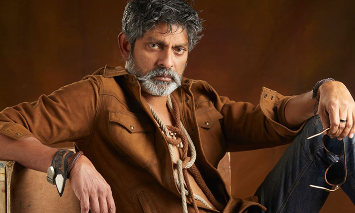  Senior Hero Jagapathi Babu At Australia Fish Market Viral Video,jagapathi Babu,s-TeluguStop.com