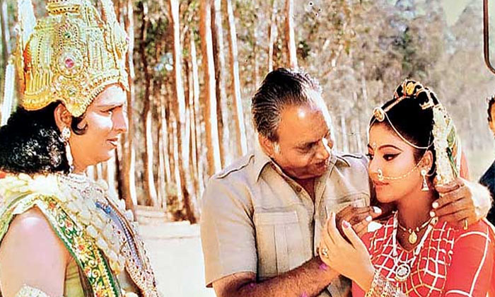 K Vishwanath Unreleased Movie ,  K Vishwanath , Tollywood ,madhavi Mala , Rama L-TeluguStop.com