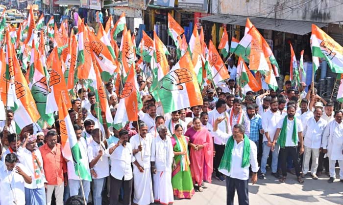  Mahadharna Under The Auspices Of The Congress Party On Farmers Issues , Congress-TeluguStop.com