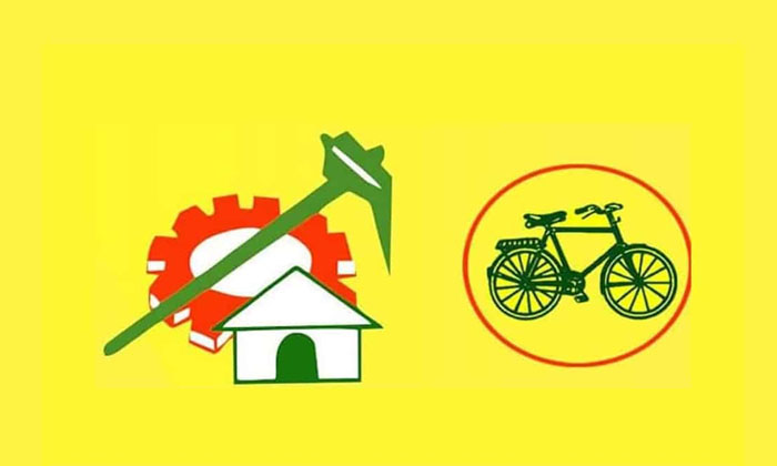  Seniors Away From Lokesh Padayatra? What Is The Reason Nara Lokesh, Tdp, Chandra-TeluguStop.com