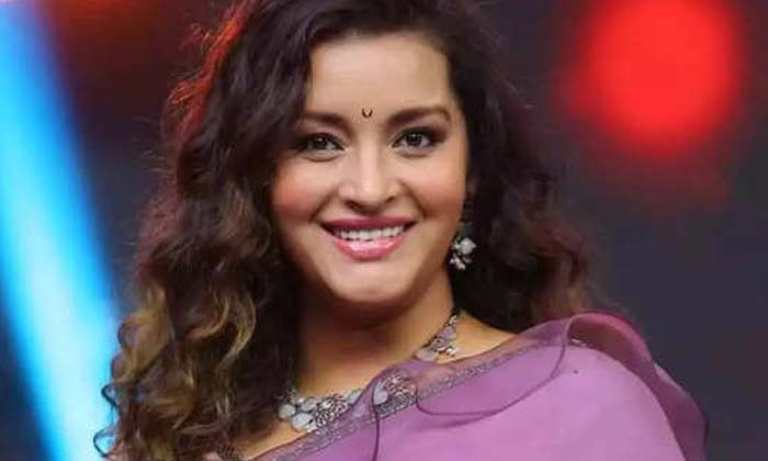  Unexpectedly Some People Come Into Life Renu Desais Post Goes Viral, Renu Desai,-TeluguStop.com