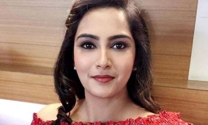 Sadly Himaja Who Feels Like He Is Not Growing Upviral Video, Himaja ,tollywood, Sadly Himaja Who Feels Like He Is Not Growing Upviral Video, Himaja ,tollywood,-TeluguStop.com