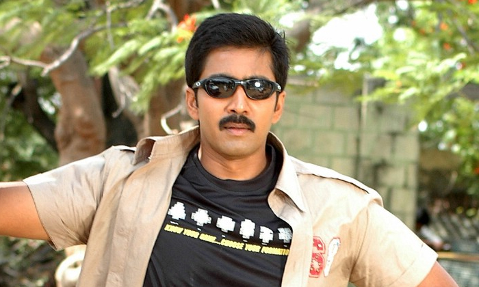 Telugu Chakravarthy, Nandamuri, Naveen Vadde, Tarakaratna, Tollywood, Trivikrama