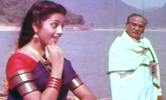  Seetharamayya Gari Manavaralu Movie Behind Story Details, Seetharamayya Gari Man-TeluguStop.com