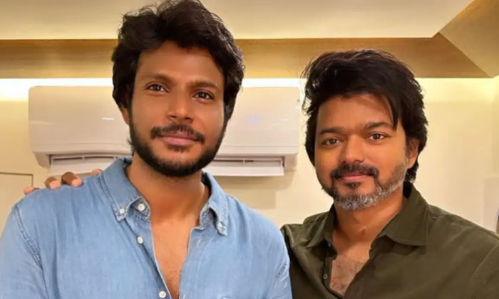  Sundeep Kishan Posts Picture With Thalapathy Vijay, Thalapathy Vijay, Tollywoo-TeluguStop.com