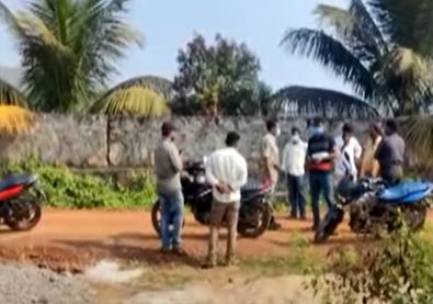 The Mystery Of The Murders In Erravaram Of Anakapalli District The Mystery Of The Murders In Erravaram Of Anakapalli District-TeluguStop.com