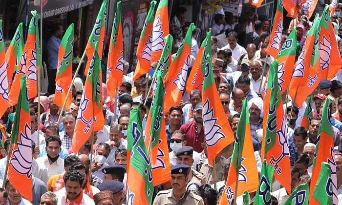 Telugu Ambati Rambabu, Bandi Sanjay, Cm Kcr, Lokesh, Roja, Padayathra, Pcc, Pola