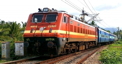  Budget 23-24: Railways Gets Rs 2.40l Cr Capital Outlay, The Highest Ever-TeluguStop.com