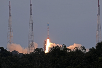  Countdown For 2nd Flight Of Isro’s Sslv Rocket With 3 Satellites To Begin-TeluguStop.com