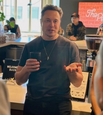  Elon Musk Spends Long Day At Twitter Hq, Fixes 2 Key Problems-TeluguStop.com