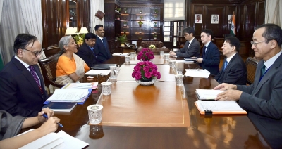  Finance Minister Meets Adb President, Lauds Support To India-TeluguStop.com