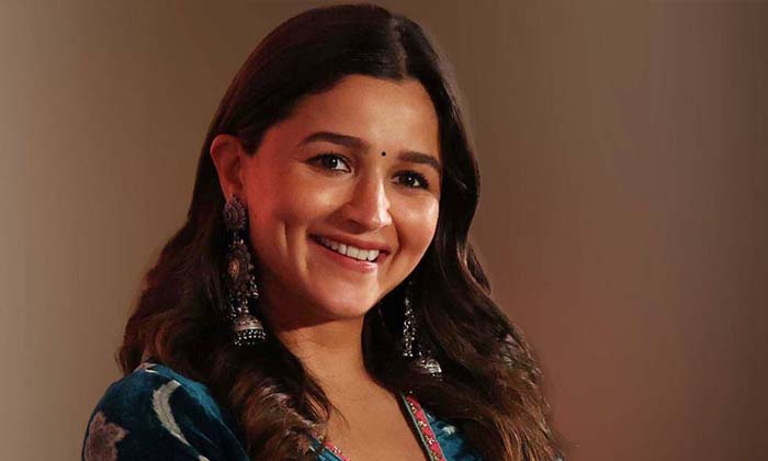 Telugu Alia Bhatt, Bollywood, Photographers, Ranbir-Movie