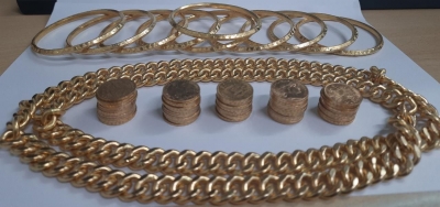  Gold Jewellery Worth Rs 5.66 Cr Seized By Delhi Customs-TeluguStop.com