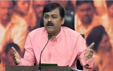  Bjp Mp Gvl Criticizes Ycp-TeluguStop.com