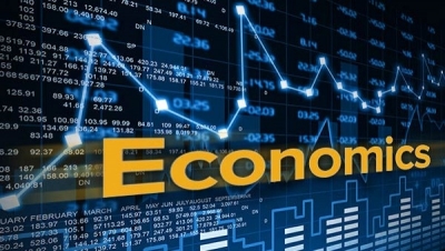  Indian Economy On Right Track, Says Sitharaman-TeluguStop.com