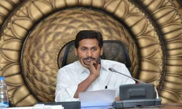  Jagan To Shock His Ministers , Jagan, Ap Cm Ys Jagan Reddy, Cabinet Expansion, A-TeluguStop.com