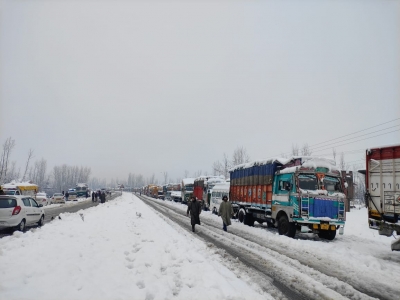  Jammu- Srinagar Highway Opens For Traffic-TeluguStop.com