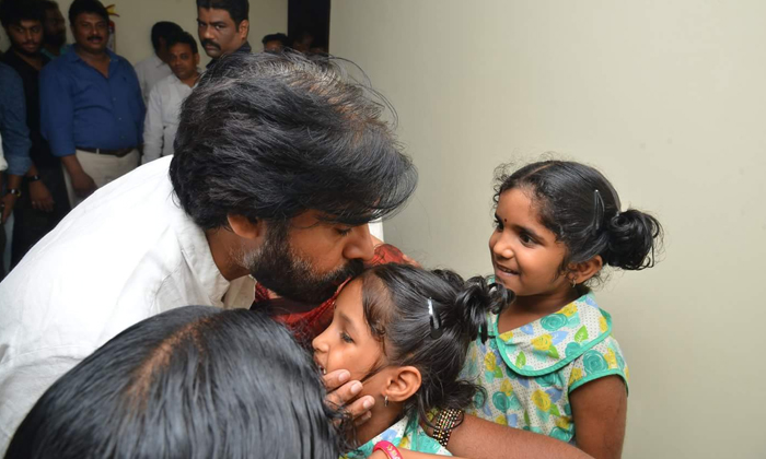  Janasena Party Chief Pawan Kalyan Emotional Tweet On Child Girl Revathi, Pawan K-TeluguStop.com