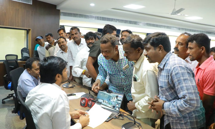 Accreditations Should Be Granted To Eligible Journalists :- Twj (tjf) Request To Accreditations Should Be Granted To Eligible Journalists :- Twj (tjf) Request To-TeluguStop.com