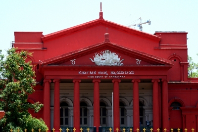  Karnataka Hc Notice To Bjp Government Over Political Secretary, Advisor Posts-TeluguStop.com