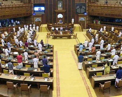  Kerala Assembly Adjourned Amid Oppn Ruckus Over Rs 2 Fuel Cess-TeluguStop.com