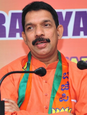  K’taka Bjp Chief Violates The Constitution He, As Mp, Has Sworn To Defend-TeluguStop.com