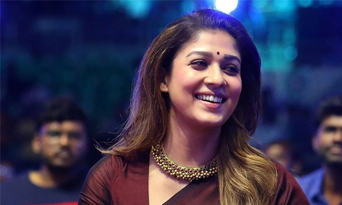 Lady Super Star Nayanatara Green Signal To Telugu Movie Details, Lady Super Star Lady Super Star Nayanatara Green Signal To Telugu Movie Details, Lady Super Star-TeluguStop.com