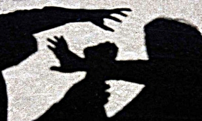  Lucknow Man Attacks Wife For Not Giving Him Money-TeluguStop.com