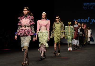  Madrid Fashion Week Celebrates 77th Edition With Various Events-TeluguStop.com