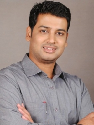  Maha Cm’s Son Calls Sanjay Raut ‘mentally Ill’, Says Needs Tre-TeluguStop.com