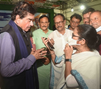  Mamata Can Be A Game Changer In 2024 Ls Elections, Says Shatrughan-TeluguStop.com