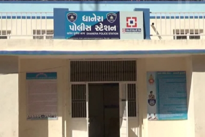  Man Kills Wife Before Committing Suicide In Gujarat-TeluguStop.com