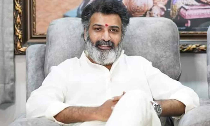 Reasons Behind Nandamuri Deaths Details Here Goes Viral In Social Media, Nandam Reasons Behind Nandamuri Deaths Details Here Goes Viral In Social Media, Nandam-TeluguStop.com