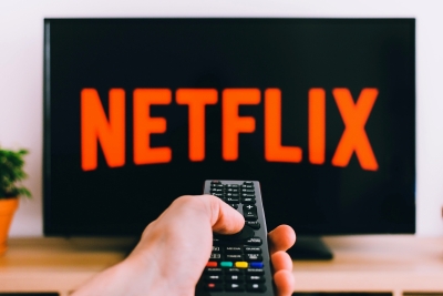  Netflix Introduces New Features To Premium Plan Members-TeluguStop.com