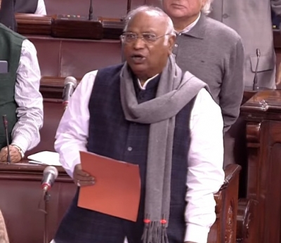  Nothing Unparliamentary In What Rahul Said On Adani: Kharge-TeluguStop.com