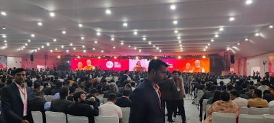  Pm Inaugurates Up Global Investors Summit In Lucknow-TeluguStop.com