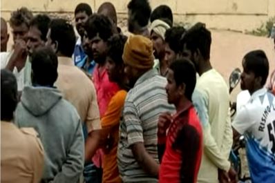  Tension In Ramapuram Of Prakasam District-TeluguStop.com