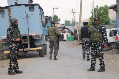  Pulwama Encounter Ends; 2 Terrorists, Soldier Killed-TeluguStop.com