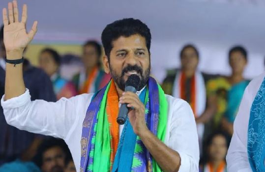  Case Against Tpcc Chief Revanth Reddy In Mahabubabad Ps-TeluguStop.com
