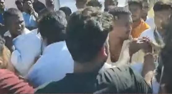 Private Security Enthusiasm In Revanth Reddy's Padayatra Private Security Enthusiasm In Revanth Reddy's Padayatra-TeluguStop.com