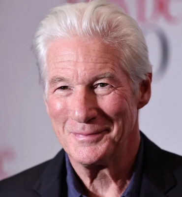  Richard Gere Is Recovering After Checking Into Hospital With Pneumonia-TeluguStop.com