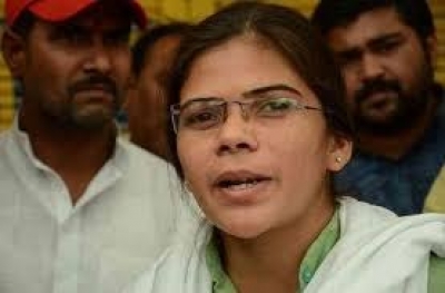  Sp Leader Richa Singh Challenges Her Expulsion From Party-TeluguStop.com