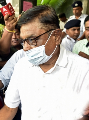  Teachers' Scam: Calcutta Hc Directs Cbi To Seize All Properties Of Manik Bhattac-TeluguStop.com