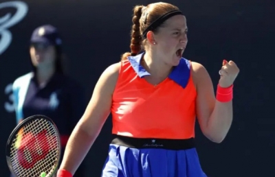  Tennis: Ostapenko Edges Past Collins In Abu Dhabi Opener-TeluguStop.com